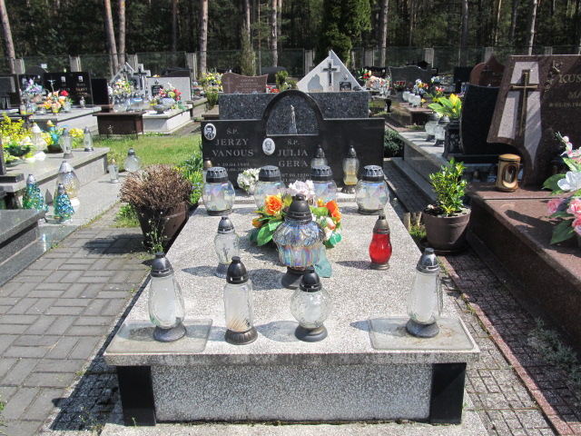 Grób Jerzy Vanous