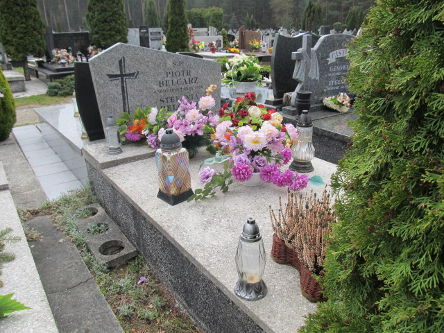 Grób Piotr Belcarz
