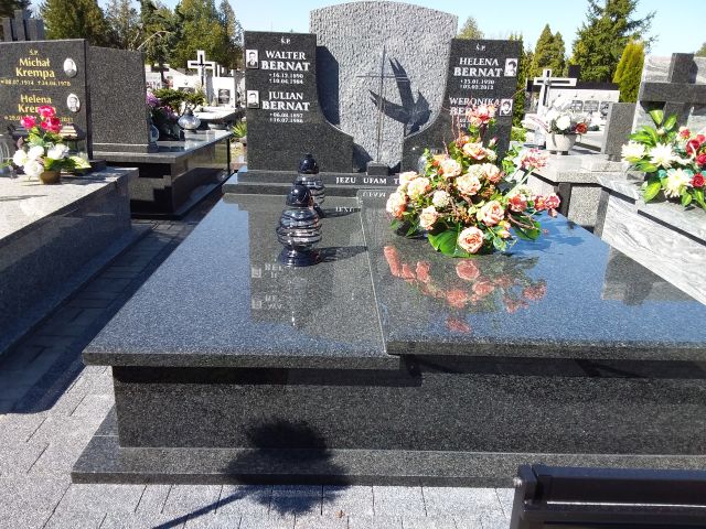 Grób Walter Bernat