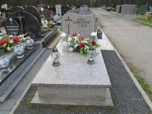 Grób Marta Maryniak