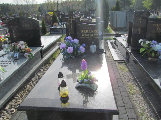 Grób Bogusław Szklarz