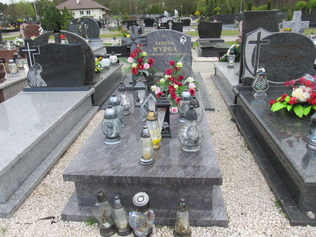 Grób Leszek Wyzga